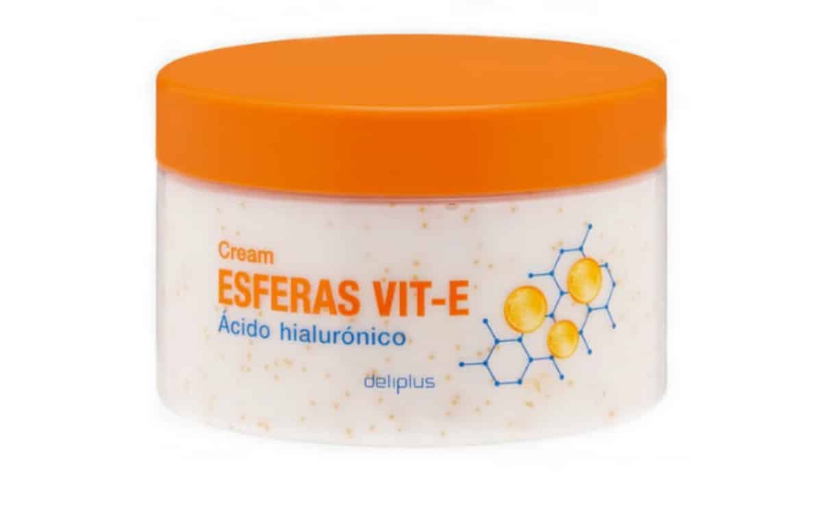 Crema corporal hidratante Esferas VIT-E Deliplus con ácido hialurónico en Mercadona