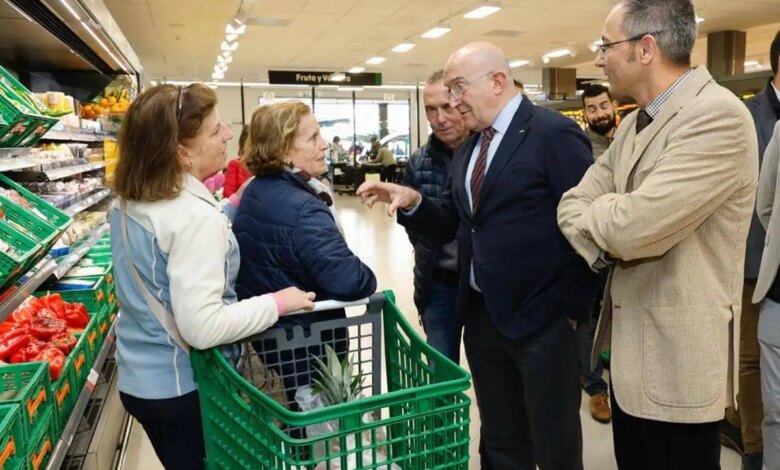 Inauguracion del nuevo supermercado de Mercadona en la antigua fabrica